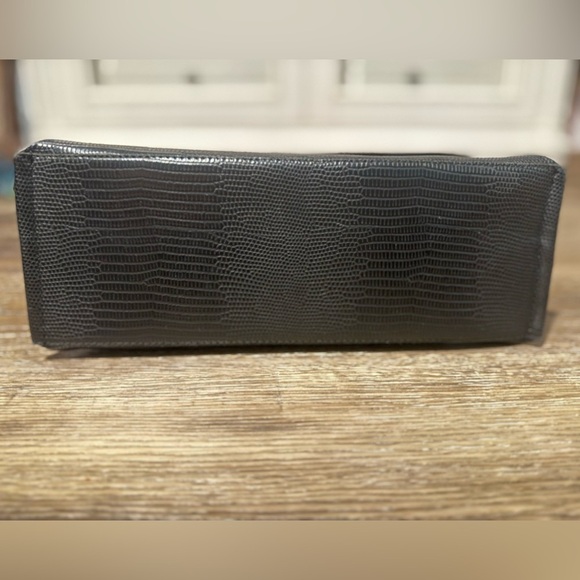 Kate Landry Handbag - Picture 6 of 14